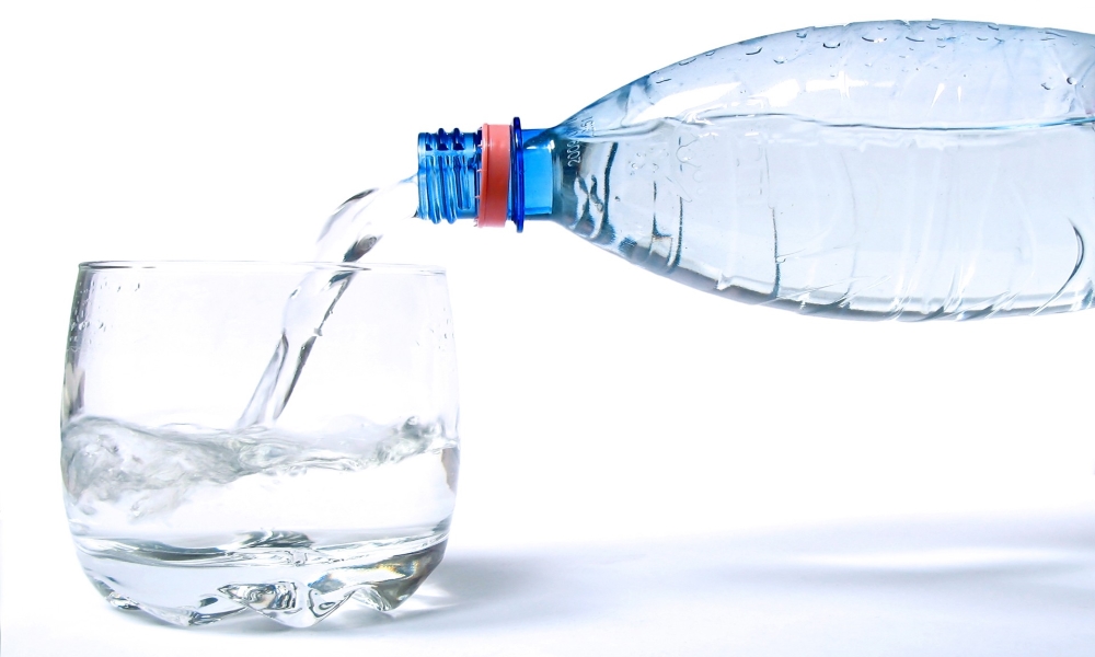 Регулярное употребление воды при простуде Регулярное употребление воды при простуде